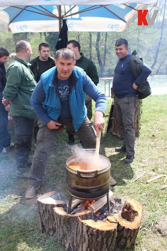 Sedma tradicionalna kotorvaroška kotlićijada 2015